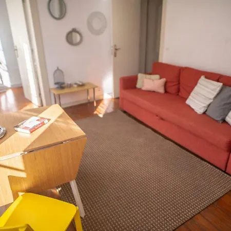 The Blue House - Bica Yellow Tram *