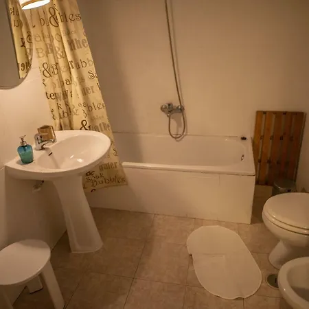 The Blue House - Bica Yellow Tram Apartment
